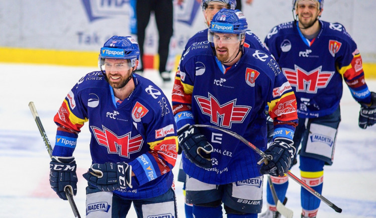 Sedm set utkání? Člověk si uvědomí, jak je starej, směje se René Vydarený