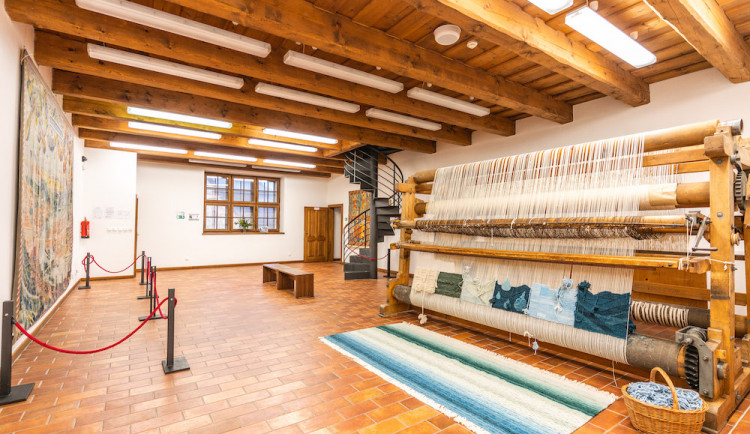 Jindřichův Hradec má nové vzdělávací a kulturní centrum. Najdete v něm hvězdárnu, muzeum fotografie nebo dům gobelínů