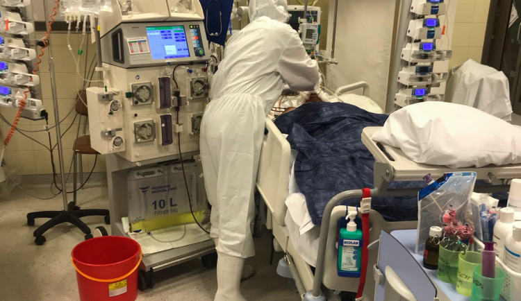 Horší než smrt je sledovat utrpení pacientů, říká strakonická vojákyně, která pomáhala v nemocnici na covidovém oddělení