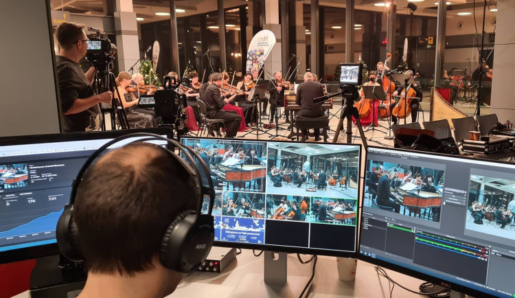 Jihočeská filharmonie natočila koncerty na CD. Rozdává je předplatitelům