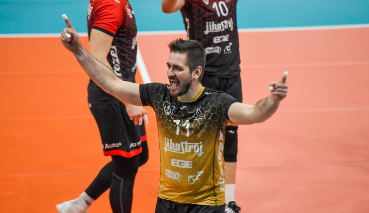 Jihostroj doma porazil Karlovarsko