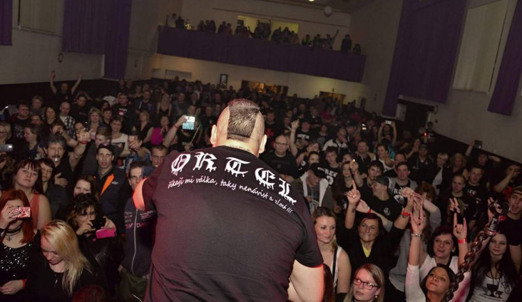 Marketingový ředitel Motoru nebude potrestán za to, že označil Tomáše Ortela za dementa