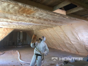 Stříkaná pěna je moderní řešení zateplení, říká jednatel firmy CZ pěna Martin Hrubý