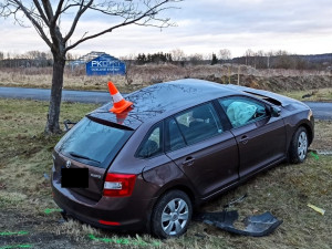 Další tragická nehoda na jihu Čech. V Jindřichově Hradci se střetl osobák s dodávkou