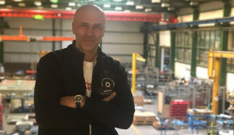 Z dělníka majitelem. Střední škola ve Velešíně mě naučila vše, co mi pomohlo ke koupi strojírenské firmy, ve které jsem pracoval, říká absolvent František Šnedorfer, zdroj: archiv F. Šnedorfera