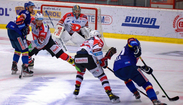 Motor přivítal na vlastním ledě pardubické Dynamo.