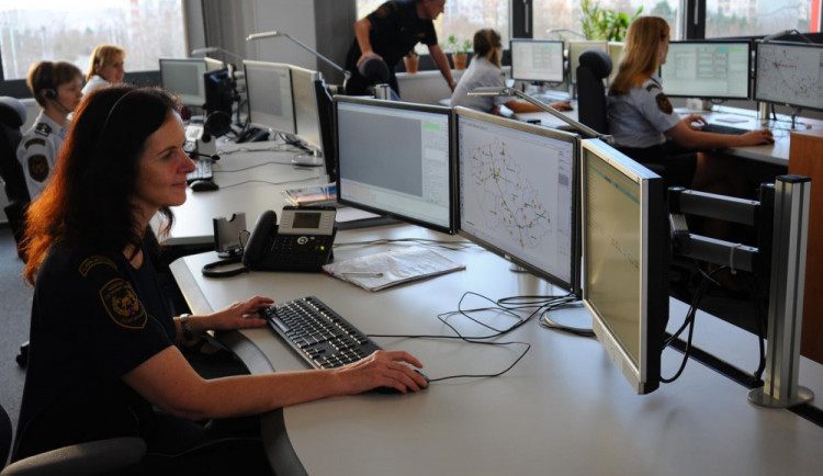 Tísňová linka 112 slaví dnes svůj den. Víte, v jakých případech na linku zavolat a jak se při hovoru chovat?