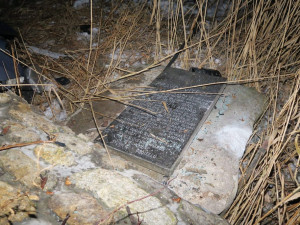 Mladík nedal přednost na křižovatce a narazil do SUV. Řidič z něj utrpěl těžká zranění