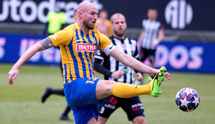 Opava nečekaně brala na jihu Čech všechny tři body.