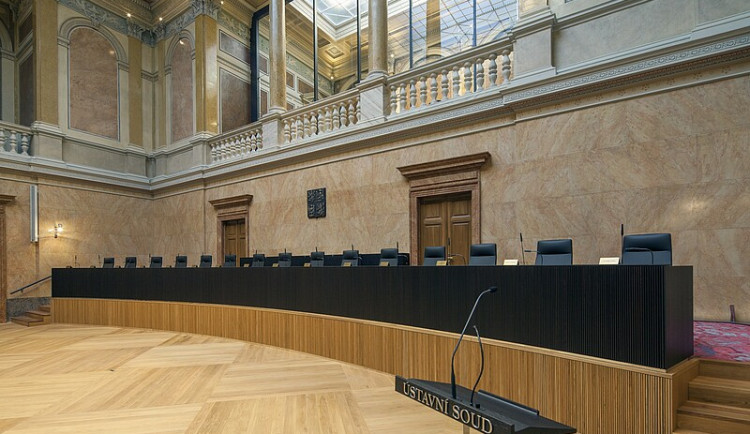 Ústavní soud dnes oznámí jak, rozhodl o opatřeních v maloobchodu