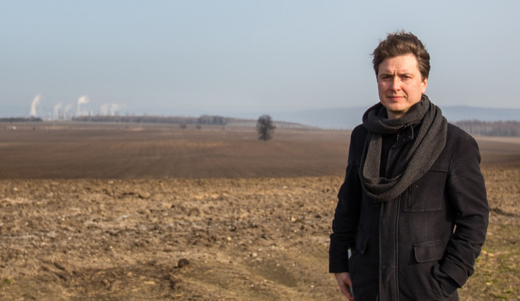 Voda kolem Turówa je stále vzácnější. Místní žijí v nejistotě s dolem doslova za zády