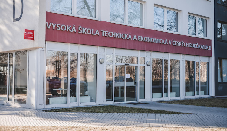 VŠTE si lze ve čtvrtek prohlédnout přes YouTube kanál