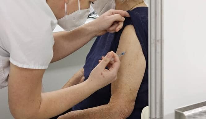 Přes čtyři tisíce seniorů nad 80 let se v kraji stále neregistrovalo k očkování