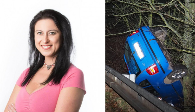 Michaela Petrová a její vůz po nehodě.