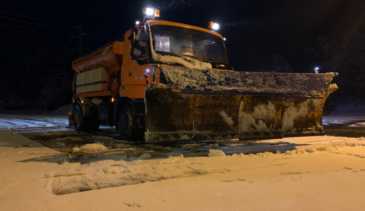 Jihočeští silničáři museli přikoupit přes 4000 tun soli