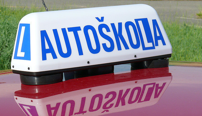 Sněmovna omezila počet pokusů o zisk řidičského průkazu