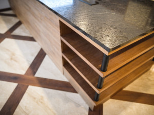 Do kamene dáváme lidskost. Je to materiál s úžasnými vlastnostmi, říká majitelka oceňovaného kamenictví Jatvar