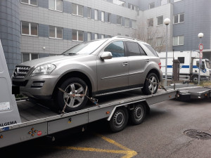 Zaměstnanec bezpečnostní agentury si vydělával miliony jako drogový dealer. Jeho byznys utnula policie