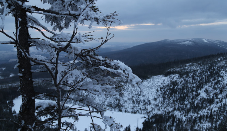 Na Plechém aktuálně leží nejvíce sněhu za letošní zimu.