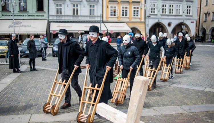 Velikonoční hrkání na jihu Čech bude i při pandemii, některé mše proběhnou on-line