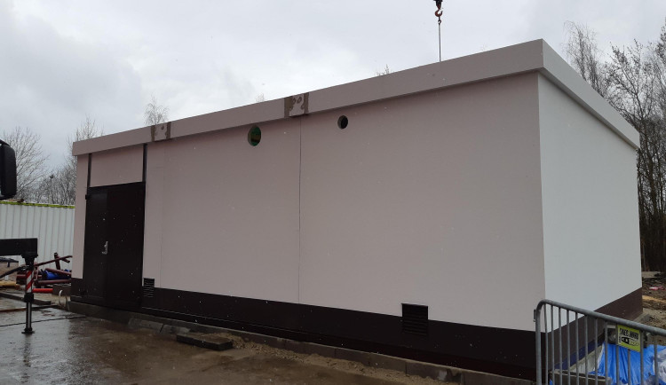 Budějovická teplárna staví horkovod i výměník.