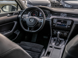 Zájem o ojeté vozy stále roste, potvrzují prodejci. S nákupem doporučují neotálet