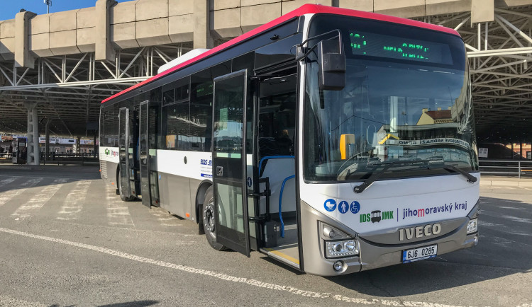 Od pondělí pojedou častěji krajské autobusy, MHD v Brně zůstává u prázdninového režimu