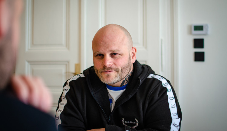 Městská policie by zasloužila lepší promo, lidé nás berou jako botičkáře, říká strážník, který se učí od amerických kolegů