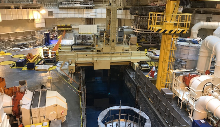 V Temelíně vyvezli z reaktoru jaderné palivo. Pokračují kontroly bezpečnostních systémů