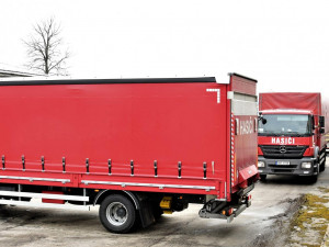 Krajský úřad rozváží roušky do škol. Ochranné prostředky putují do 288 zařízení