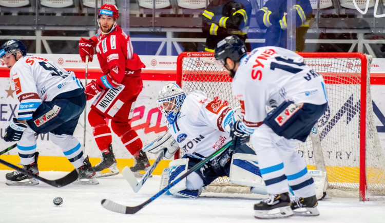 Finále play-off nakonec s fanoušky. Do arény může celkem 300 diváků