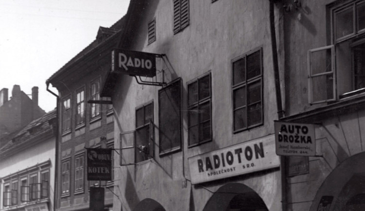 Sídlo společnosti Radioton v Kněžské 13 v roce 1930.