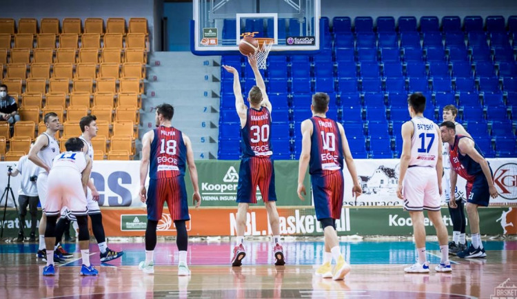 Brno, nebo Praha. O semifinalistovi basketbalového play-off rozhodne pátý duel