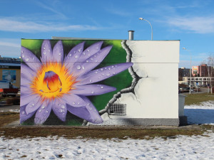 Vodohospodářský objekt posprejoval streetartový umělec. Malba ukazuje cestu vody