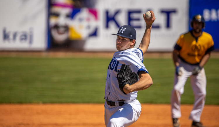 Levačka Jana Nováka: 17 strikeoutů v jednom utkání zatím žádný Čech v extralize nehodil. Odnesla to Olympia Blansko