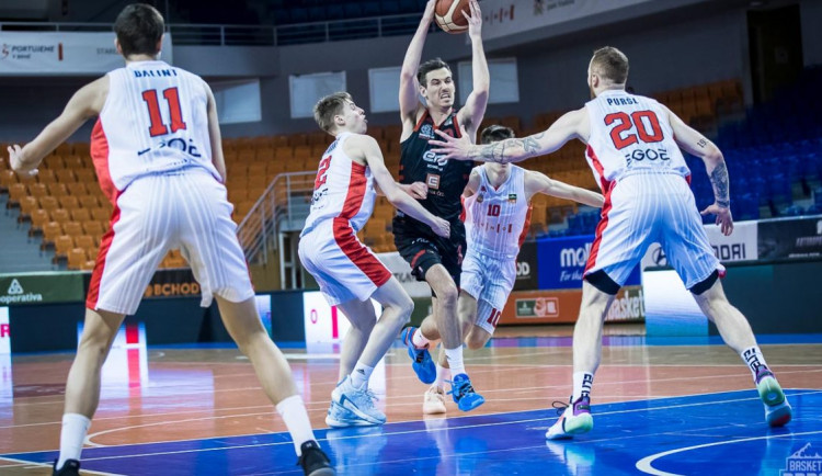 Basketbalisté Brna zabojují o finále, v cestě stojí Nymburk
