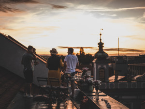 Chystáte oslavu, rozlučku se svobodou nebo jen party s přáteli? Půjčte si Střechu Heaven gymu
