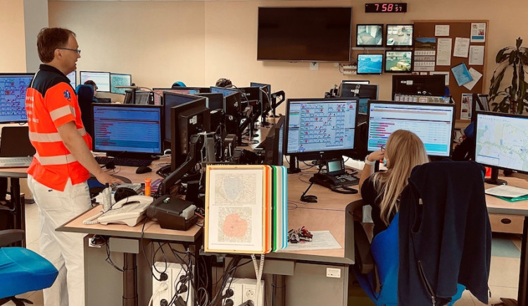 Dnes je Den linky 155. V Česku každou půl minutu vyjede posádka záchranářů