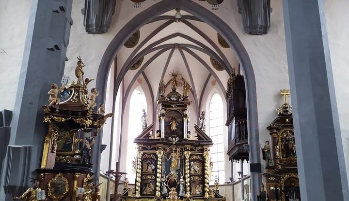 V Prachaticích byl dnes po rekonstrukci slavnostně otevřen kostel sv. Jakuba