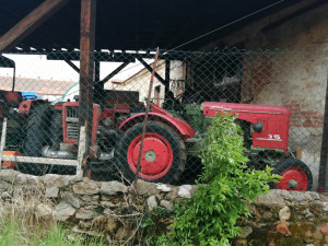 Požár v obci Rovná způsobil škodu v řádku stovek tisíc korun