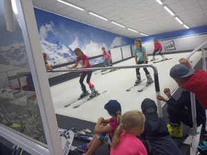 Tradiční letní dětské tenisové kempy budějckého klubu se již chystají. Těší se na všechny děti, co již tenis vyzkoušely nebo by ho rády teprve vyzkoušely