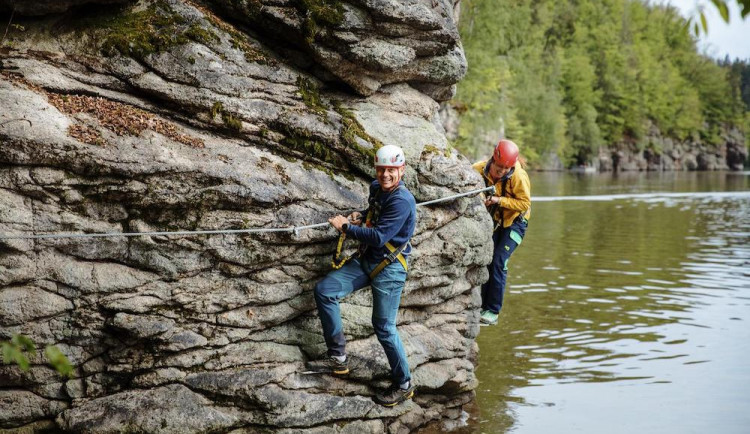Ferrata Hluboká je delší o 400 metrů. V pátek se otevřela veřejnosti