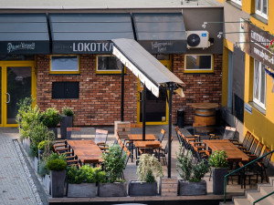 Gastronomie je v Budějcích na dobré úrovni, snažíme se laťku ještě zvednout, zní z Bistra Lokotka