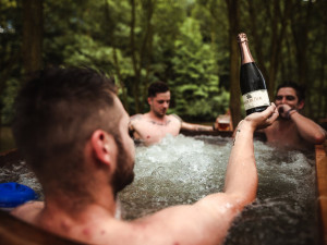 Na Vltavu do klidného kempu? Je to možné