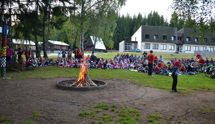 Opakování testů na táborech nebude nutné, pokud budou mít všichni PCR test