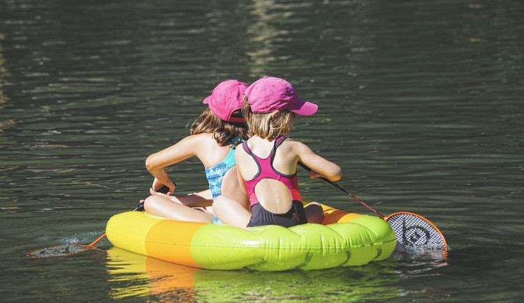 Kam k vodě? Ke koupání je vhodný Orlík u autokempu Radava