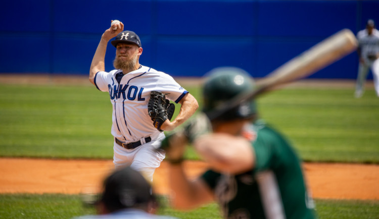 V první sérii Top 6 Sokol Hluboká podlehl Eagles Praha 1:2 na zápasy.