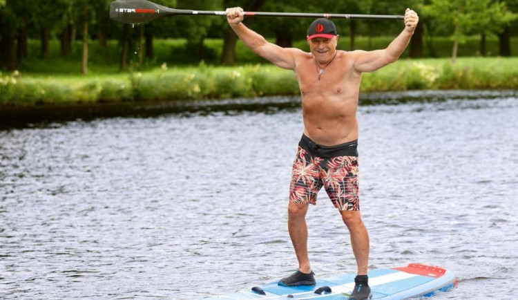 Obliba paddleboardů v Česku stoupá. Je to skvělý prostředek pro sport i relax, říká budějcký prodejce