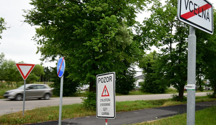 Bezpečná doprava pro cyklisty: Mezi Včelnou a Rožnovem vznikne provizorní spojka