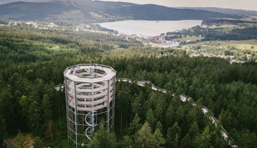 Každé úterý přinese Stezka korunami stromů hudební večer